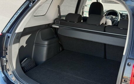 Mitsubishi Outlander III рестайлинг 3, 2018 год, 1 790 000 рублей, 13 фотография