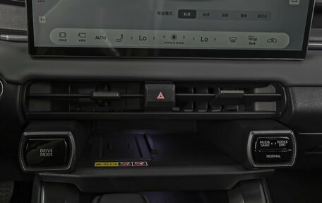 Toyota RAV4, 2026 год, 4 280 000 рублей, 14 фотография