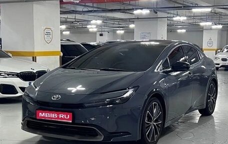 Toyota Prius IV XW50, 2026 год, 3 070 777 рублей, 1 фотография