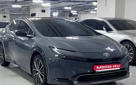 Toyota Prius IV XW50, 2026 год, 3 070 777 рублей, 3 фотография