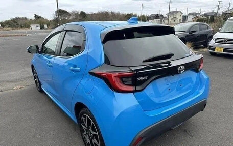 Toyota Yaris, 2023 год, 1 076 018 рублей, 6 фотография