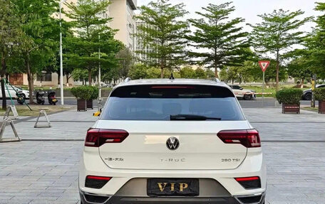 Volkswagen T-Roc I, 2022 год, 1 542 018 рублей, 5 фотография