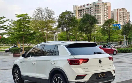 Volkswagen T-Roc I, 2022 год, 1 542 018 рублей, 7 фотография