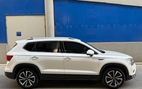 Volkswagen Tharu, 2022 год, 1 430 000 рублей, 4 фотография