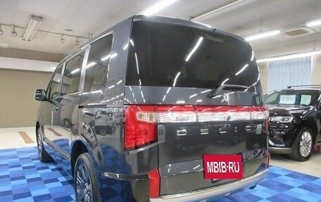 Mitsubishi Delica D:5 I, 2022 год, 2 850 000 рублей, 2 фотография