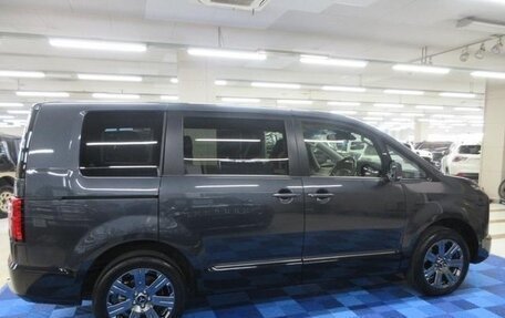 Mitsubishi Delica D:5 I, 2022 год, 2 850 000 рублей, 7 фотография
