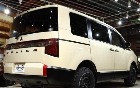 Mitsubishi Delica D:5 I, 2023 год, 2 940 000 рублей, 2 фотография