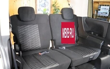 Mitsubishi Delica D:5 I, 2023 год, 2 940 000 рублей, 30 фотография