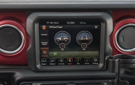 Jeep Wrangler, 2020 год, 4 950 000 рублей, 29 фотография