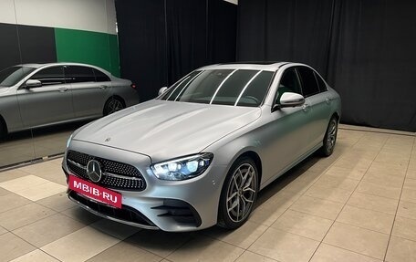 Mercedes-Benz E-Класс, 2022 год, 5 300 000 рублей, 3 фотография