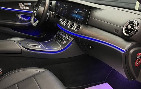 Mercedes-Benz E-Класс, 2022 год, 5 300 000 рублей, 21 фотография