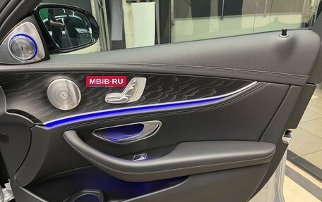 Mercedes-Benz E-Класс, 2022 год, 5 300 000 рублей, 20 фотография