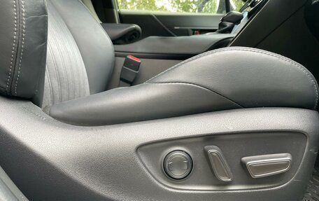 Toyota Harrier, 2020 год, 3 500 000 рублей, 10 фотография