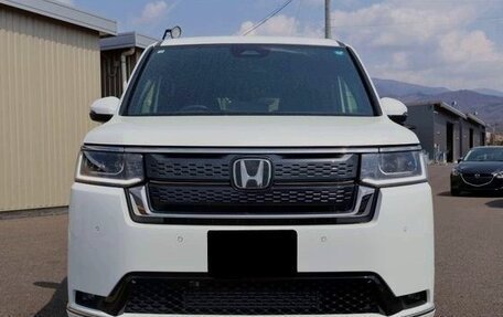 Honda Stepwgn, 2022 год, 2 225 000 рублей, 7 фотография