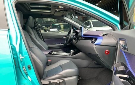 Toyota C-HR I рестайлинг, 2021 год, 1 655 000 рублей, 8 фотография