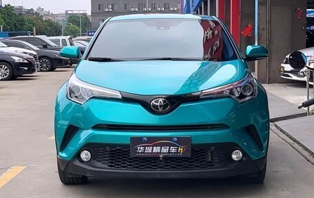 Toyota C-HR I рестайлинг, 2021 год, 1 655 000 рублей, 10 фотография