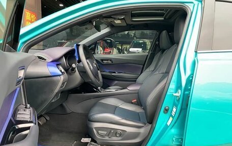 Toyota C-HR I рестайлинг, 2021 год, 1 655 000 рублей, 12 фотография