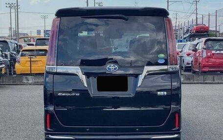 Toyota Esquire I, 2020 год, 1 722 000 рублей, 4 фотография