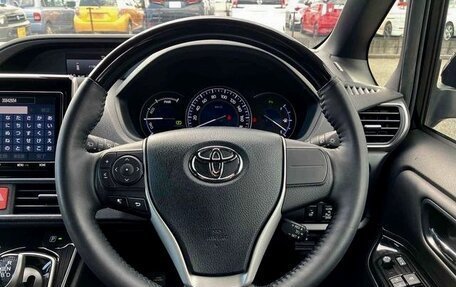 Toyota Esquire I, 2020 год, 1 722 000 рублей, 9 фотография