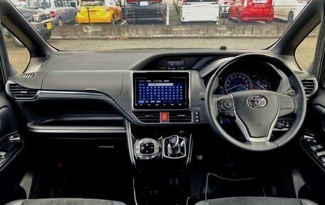 Toyota Esquire I, 2020 год, 1 722 000 рублей, 10 фотография
