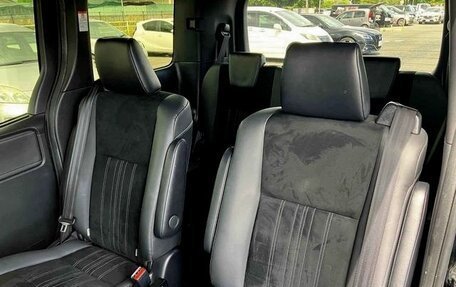 Toyota Esquire I, 2020 год, 1 722 000 рублей, 17 фотография