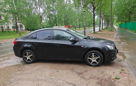 Chevrolet Cruze II, 2013 год, 580 000 рублей, 3 фотография