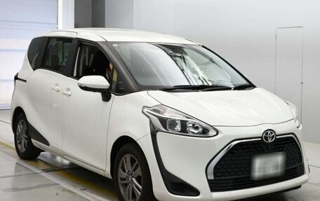 Toyota Sienta II, 2020 год, 1 070 000 рублей, 3 фотография