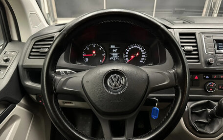 Volkswagen Caravelle T6 рестайлинг, 2019 год, 2 150 000 рублей, 9 фотография