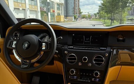 Rolls-Royce Cullinan, 2023 год, 38 500 000 рублей, 7 фотография