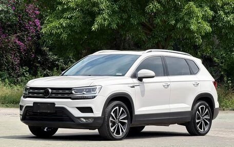 Volkswagen Tharu, 2022 год, 1 400 000 рублей, 1 фотография