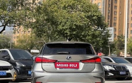Lexus CT I рестайлинг, 2017 год, 1 900 000 рублей, 5 фотография