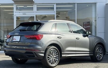 Audi Q3, 2022 год, 3 000 000 рублей, 3 фотография
