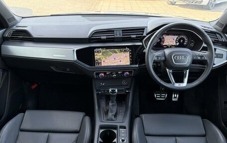 Audi Q3, 2022 год, 3 000 000 рублей, 5 фотография