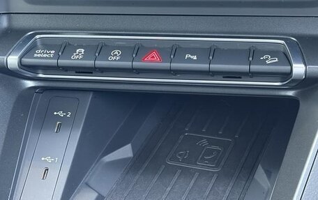 Audi Q3, 2022 год, 3 000 000 рублей, 10 фотография