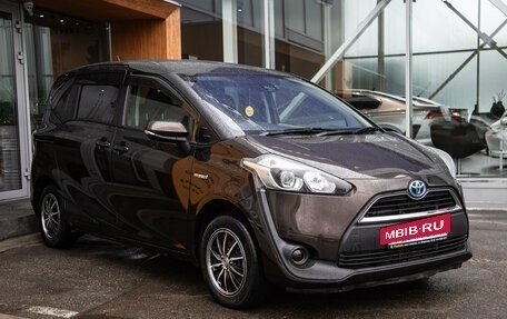 Toyota Sienta II, 2016 год, 985 000 рублей, 5 фотография