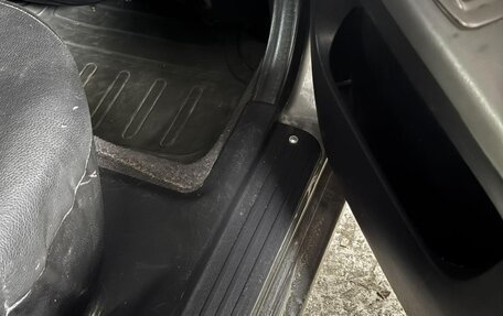 Nissan Avenir II, 2002 год, 350 000 рублей, 11 фотография