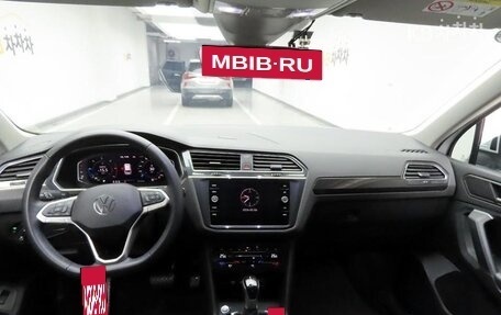 Volkswagen Tiguan II, 2023 год, 3 026 000 рублей, 5 фотография