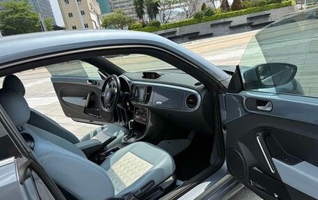Volkswagen Beetle, 2019 год, 1 310 333 рублей, 8 фотография