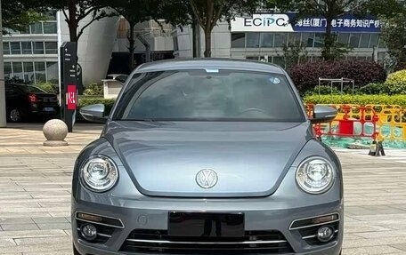 Volkswagen Beetle, 2019 год, 1 310 333 рублей, 2 фотография