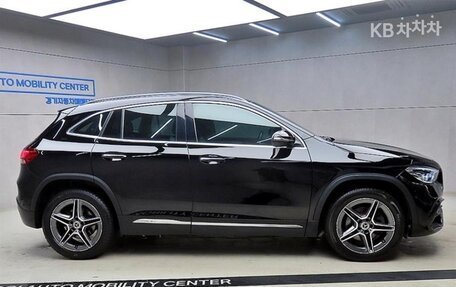 Mercedes-Benz GLA, 2021 год, 1 955 000 рублей, 2 фотография