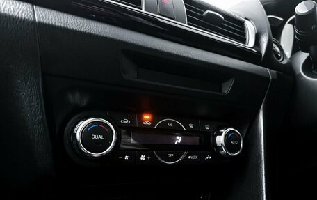 Mazda Axela, 2016 год, 1 100 000 рублей, 15 фотография