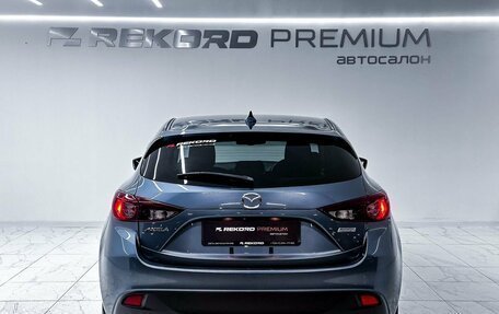 Mazda Axela, 2016 год, 1 100 000 рублей, 24 фотография