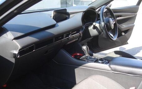 Mazda 3, 2022 год, 1 230 000 рублей, 11 фотография