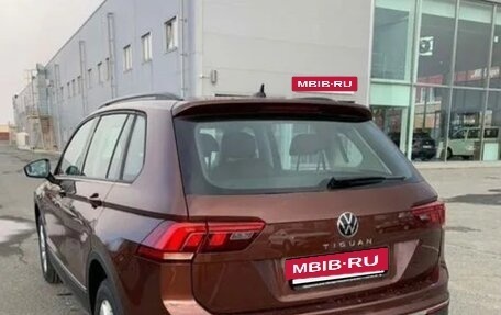 Volkswagen Tiguan II, 2021 год, 3 200 000 рублей, 3 фотография