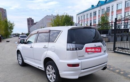 Mitsubishi Outlander III рестайлинг 3, 2010 год, 1 275 000 рублей, 4 фотография