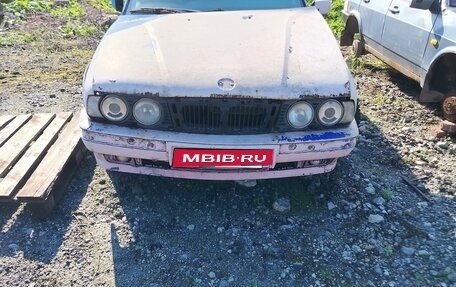 BMW 5 серия, 1992 год, 100 000 рублей, 1 фотография