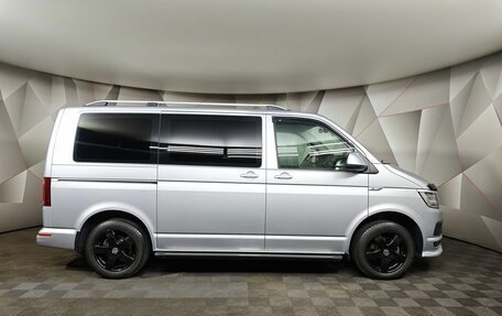 Volkswagen Multivan T6 рестайлинг, 2019 год, 4 150 000 рублей, 6 фотография