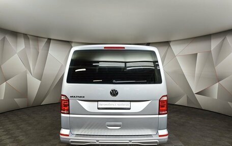 Volkswagen Multivan T6 рестайлинг, 2019 год, 4 150 000 рублей, 8 фотография