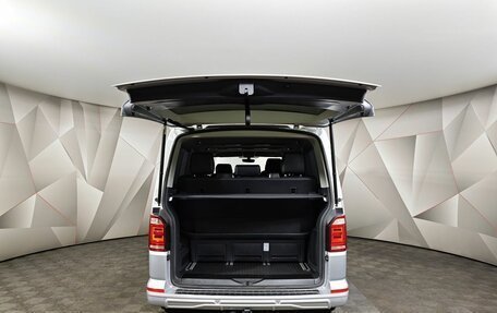 Volkswagen Multivan T6 рестайлинг, 2019 год, 4 150 000 рублей, 12 фотография