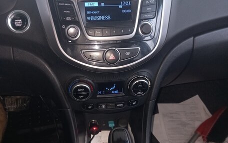 Hyundai Solaris II рестайлинг, 2016 год, 919 000 рублей, 9 фотография